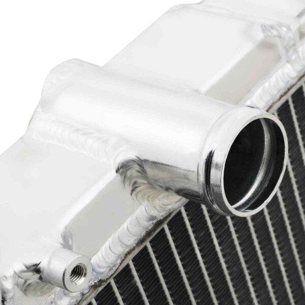 Mitsubishi Pajero / Shogun 2.8Td / 2.5Td 94-97 High Flow Alloy Radiator - Image 4