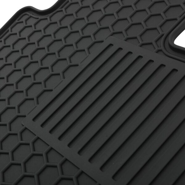 Hyundai Tucson TL 15-18 Black Rubber Floor Mats - Image 5