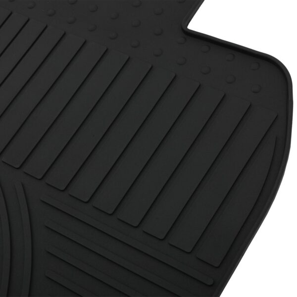 Nissan X-Trail 2014-2021 T32 Car Floor Mat Set - Image 4