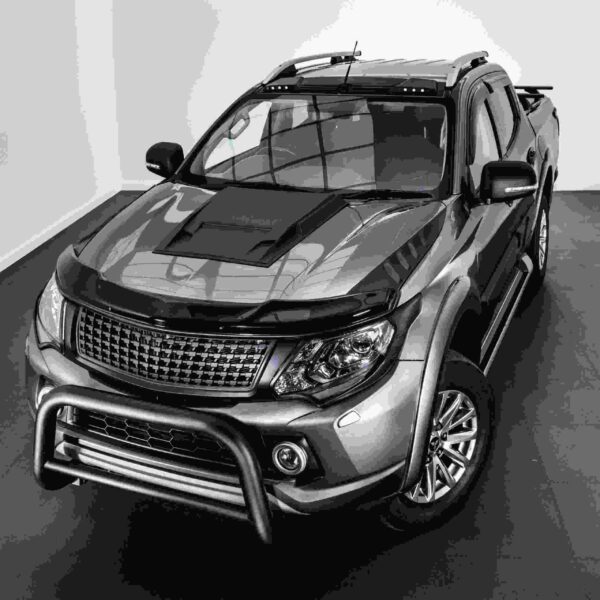 Mitsubishi L200 Triton 15-18 Black Bonnet Guard Protector - Image 2