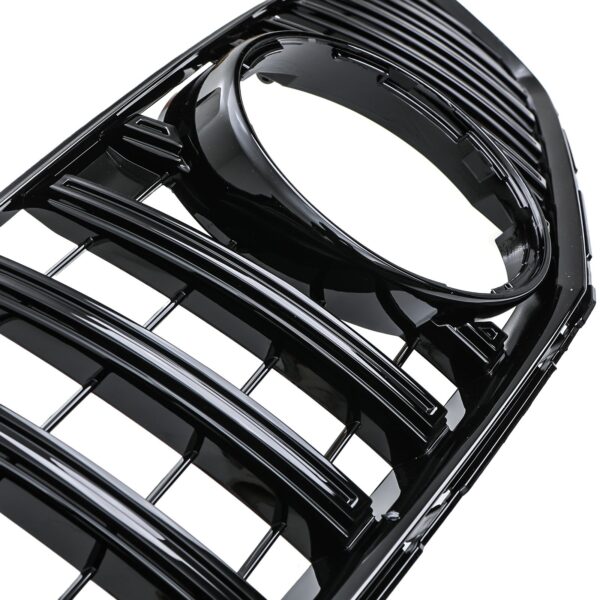 GTR Style Gloss Black Grille For Mercedes C Class W204 07-14 - Image 4