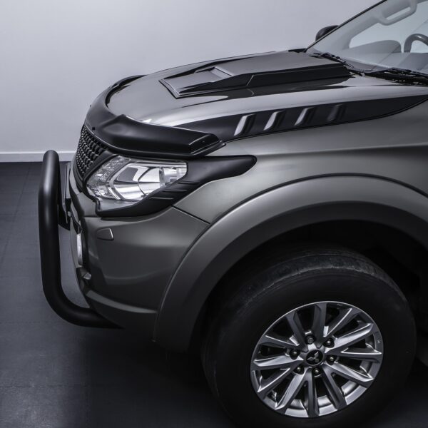 Mitsubishi L200 Triton 15-18 Black Bonnet Guard Protector - Image 4