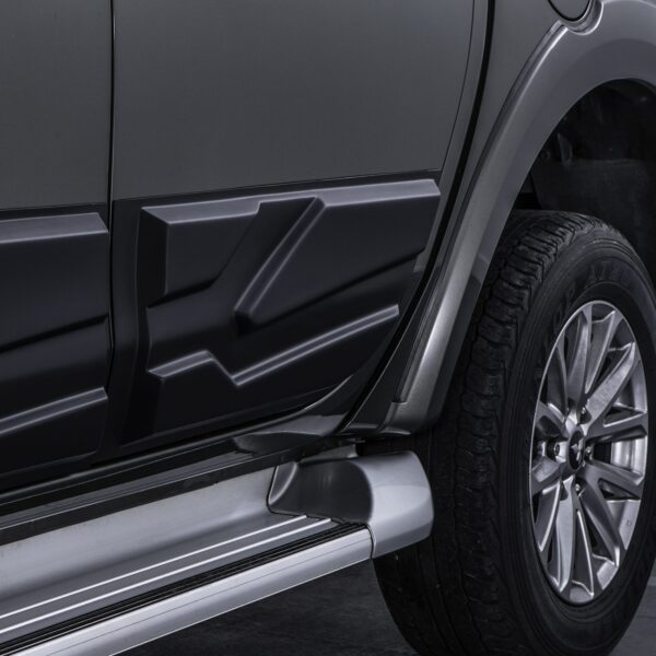 Mitsubishi L200 Triton 15-23 Large Matte Black Body Cladding Door Kit | TTM