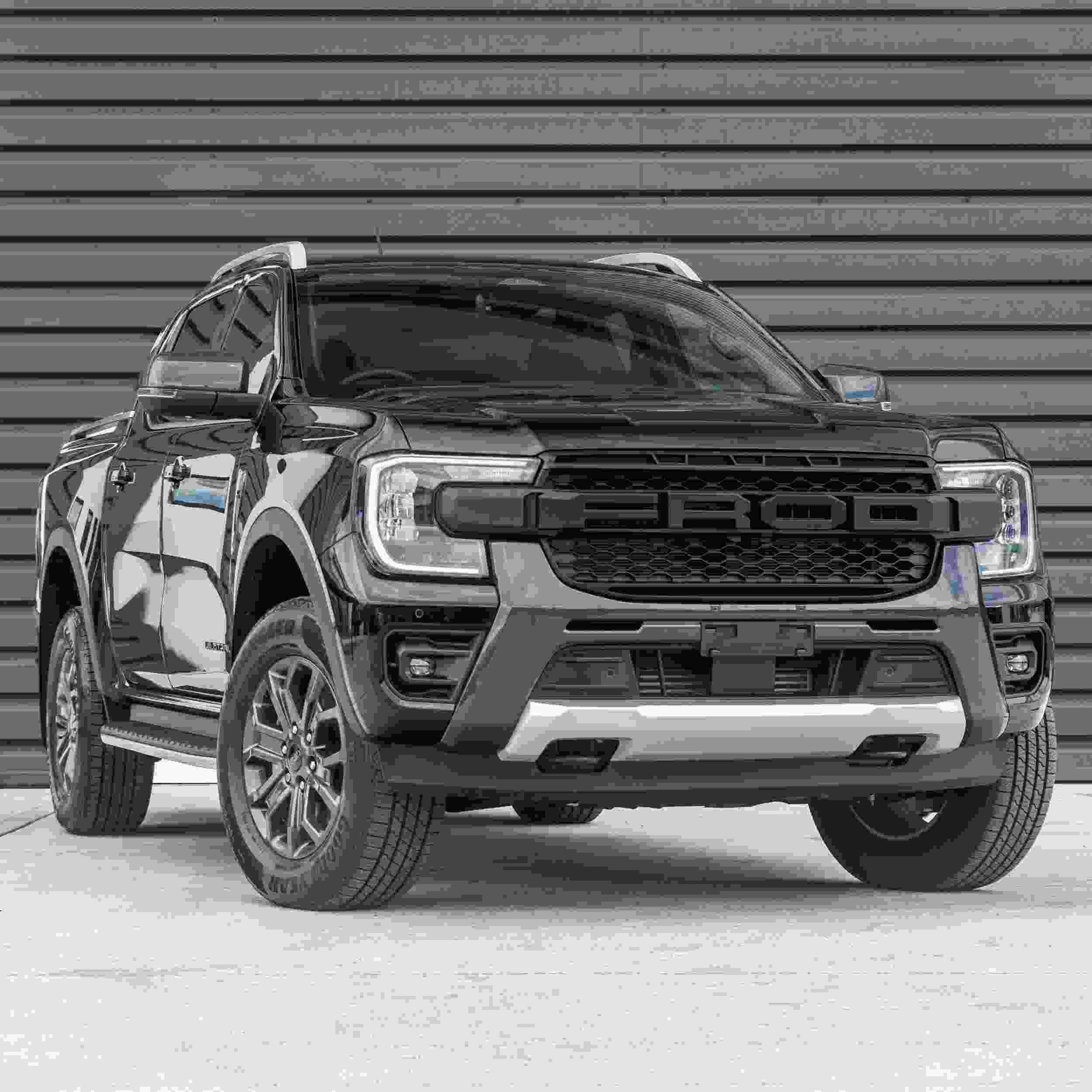 Ford Ranger T9 Wildtrak 2023+ Black Front Grille & Badge