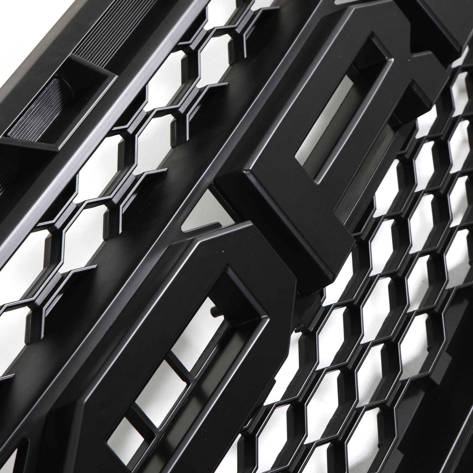 Ford Ranger T9 Wildtrak 2023+ Black Front Grille & Badge - Image 4