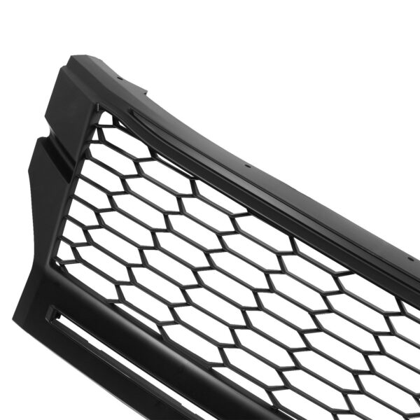 Mitsubishi L200 Triton 19-23 Badgeless Black Grille - Image 3