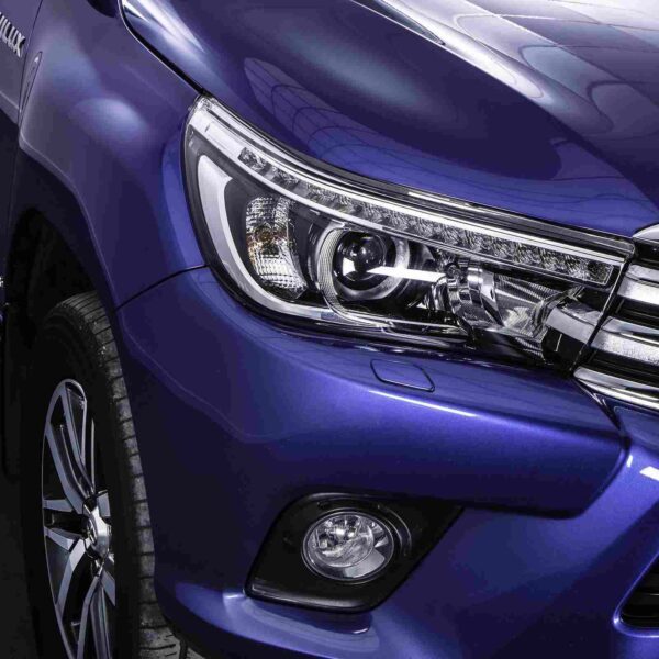 Toyota Hilux Revo 15-21 Front LED Headlights - Image 3