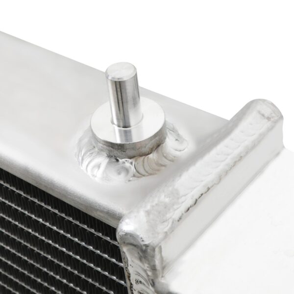 4x4 High Flow Alloy Radiator To Fit Land Rover Discovery 2.5 200TDI LG/LJ 89-94 - Image 3